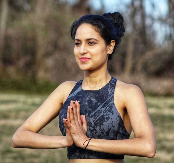 I'm a certified Ayurvedic Health Counselor and Yoga Instructor based in Washington, DC.